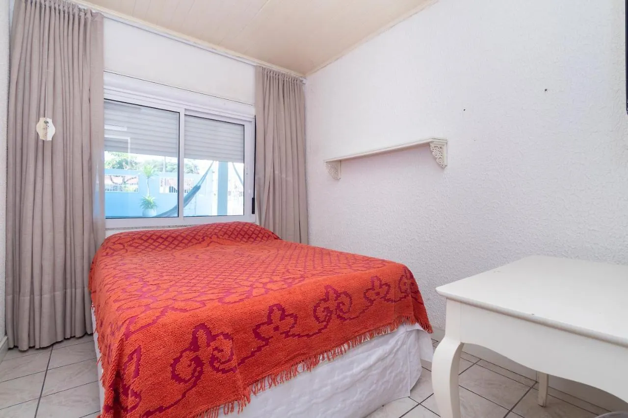 Casa Com Piscina Em Morrinhos - Rua Hortência Bombinhas Brasil